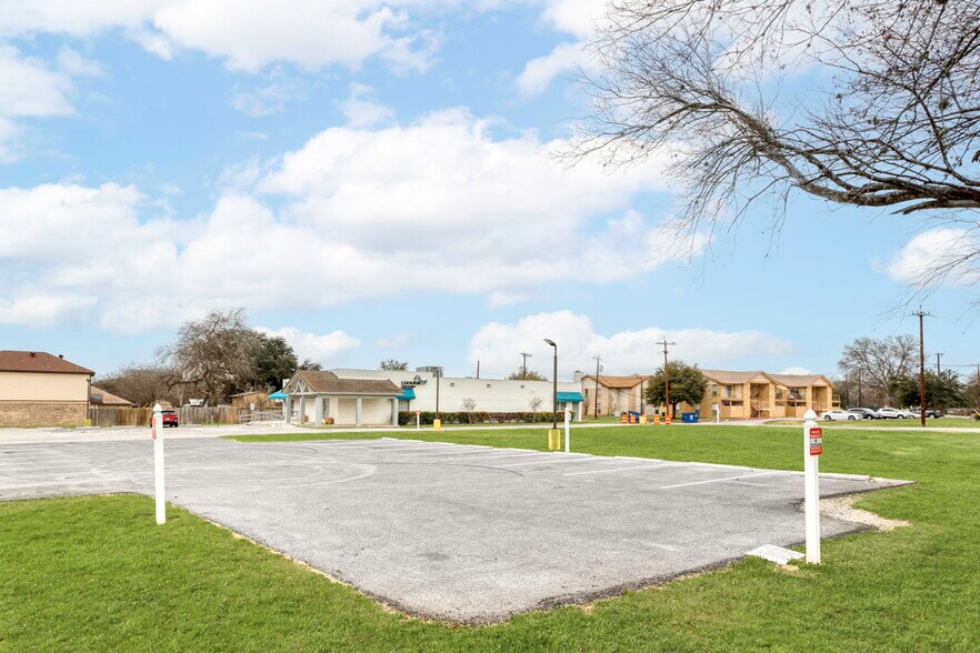 More Photos Of 4359 Greco Dr, San Antonio Medical For Lease