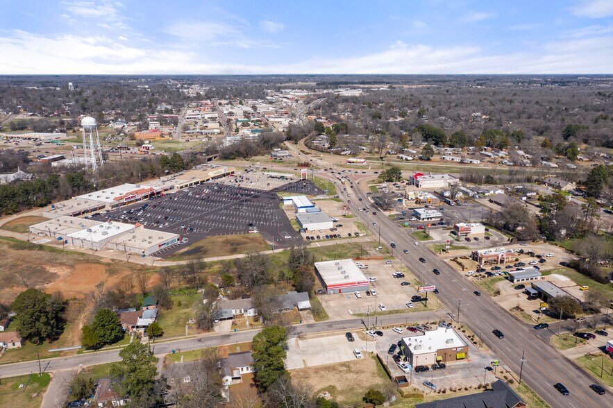 More Photos Of 902 S Jefferson Ave, Mount Pleasant Land For Sale