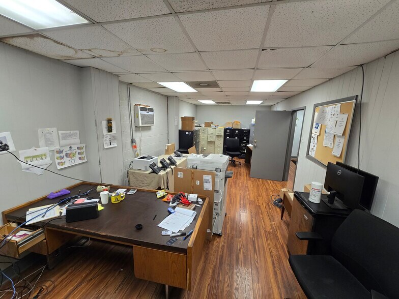 More Photos Of 554 Adams Ave, Memphis Warehouse For Lease