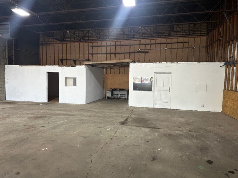 More Photos Of 1548 Cline ave, Gary Distribution For Lease