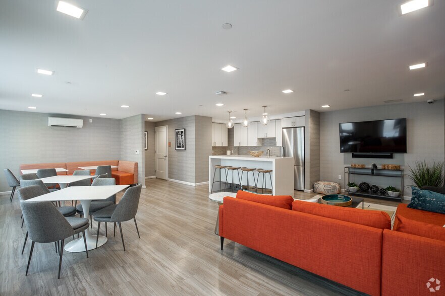 More Photos Of 178-02 Hillside Ave, Jamaica Multifamily For Sale