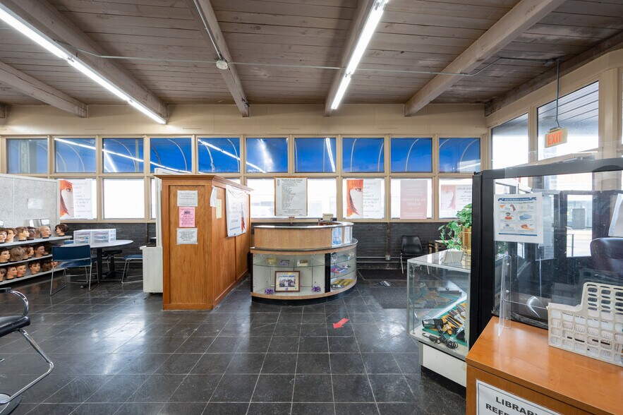 More Photos Of 198 Parking Way, Quincy Freestanding For Sale