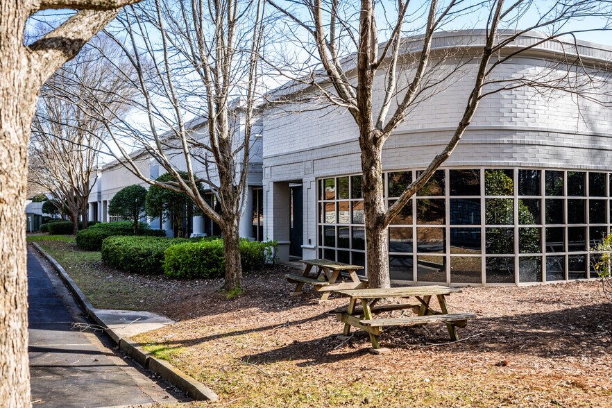 More Photos Of 13000 Deerfield Pky, Alpharetta Unknown For Lease