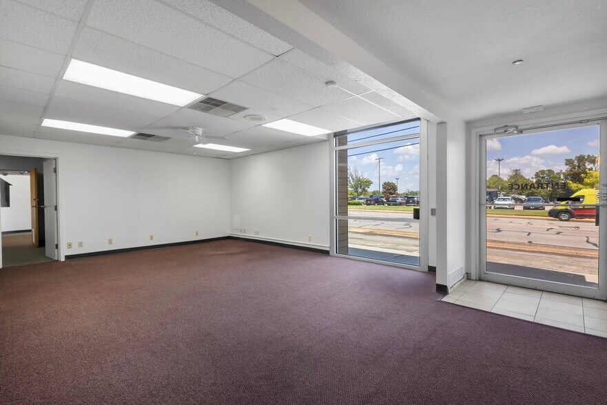 More Photos Of 421 S Beckham Ave, Tyler Medical For Sale