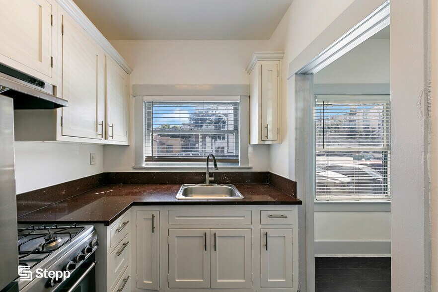 More Photos Of 445 E 3rd St, Long Beach Apartments For Sale