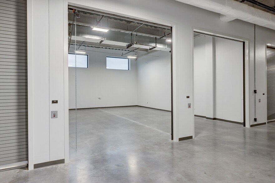 More Photos Of 4229 N FM 620 Hwy, Austin Showroom For Sale