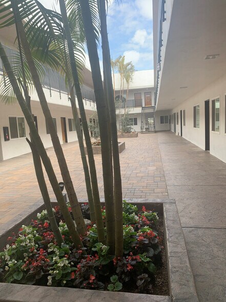 More Photos Of 18800 Main St, Huntington Beach Medical For Lease