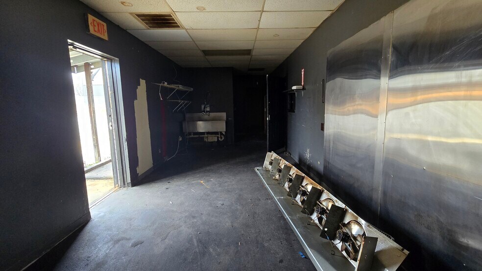 More Photos Of 1733 Piedmont Hwy, Piedmont Freestanding For Lease