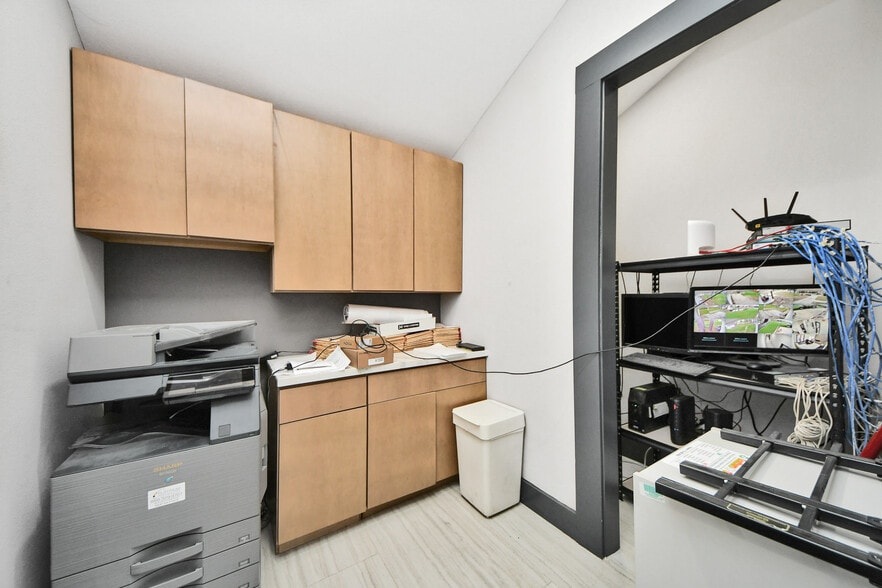 More Photos Of 5310 Logston Ln, Spring Flex For Sale