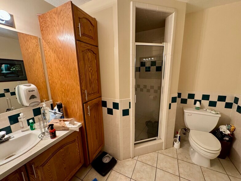 More Photos Of 840 E Highway 193, Layton General Retail For Sale