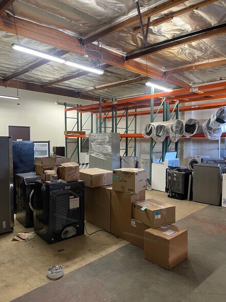 More Photos Of 19410-19420 Business Center Dr, Northridge Warehouse For Lease