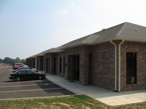 More Photos Of 1308 Wilson Rd, Knoxville Office For Lease
