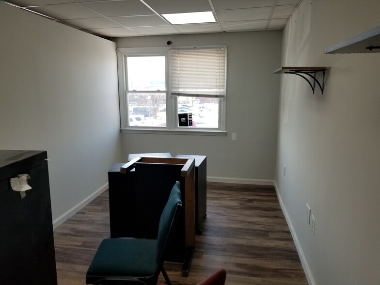 More Photos Of 4700 Stamp Rd, Marlow Heights General Retail For Lease