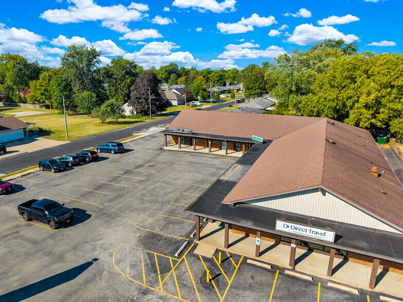 More Photos Of 4601 N University St, Peoria Unknown For Lease