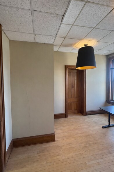 More Photos Of 200 S Main St, Naperville Office For Lease