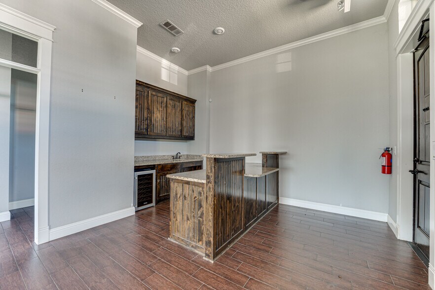 More Photos Of 1795 N 77 Hwy, Waxahachie Medical For Lease