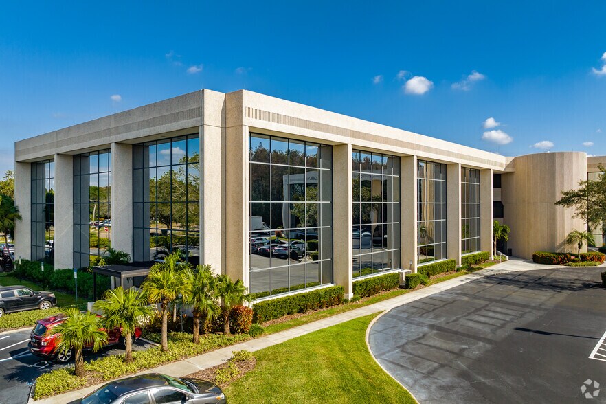 More Photos Of 3810-3820 Northdale Blvd, Tampa Unknown For Lease