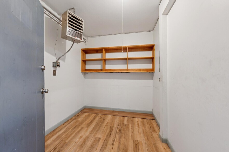 More Photos Of 253 S 25th St, Richmond Flex For Sale