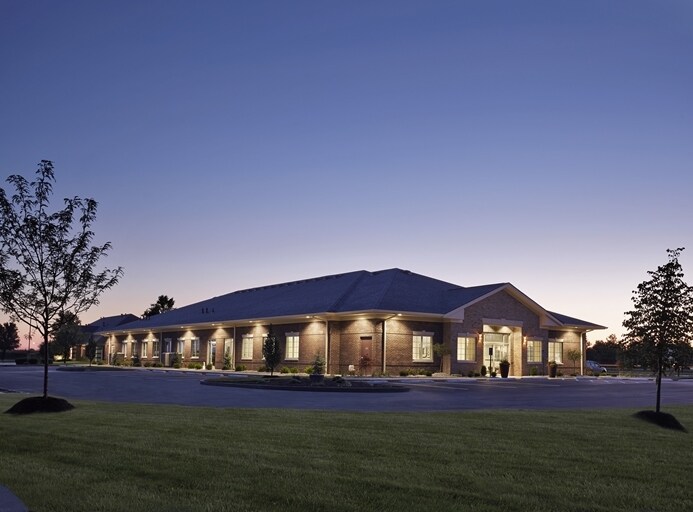 More Photos Of 4050 Central Ave, Columbus Medical For Lease