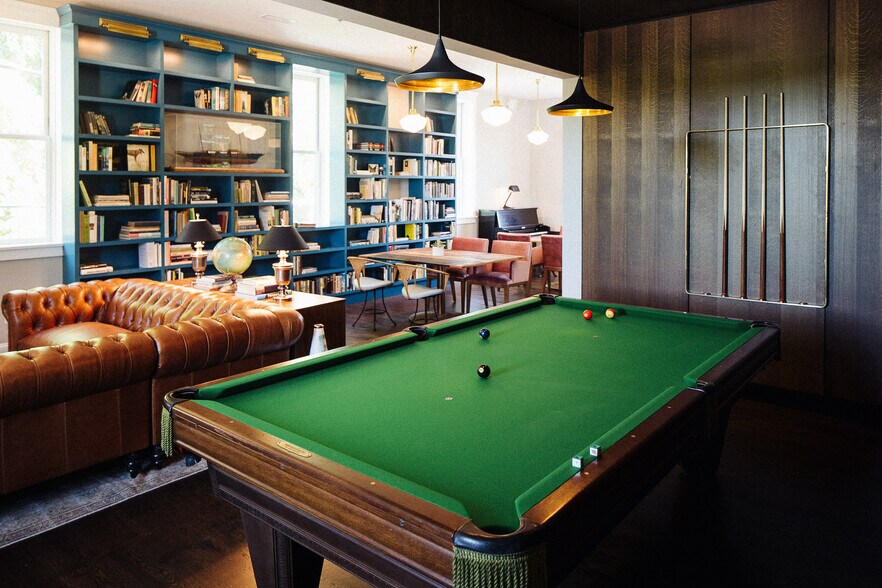 More Photos Of 206 W Market St, Charlottesville Office For Sale