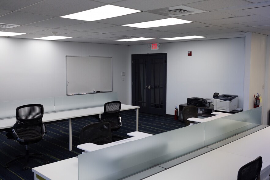 More Photos Of 1700 E Las Olas Blvd, Fort Lauderdale Office For Lease