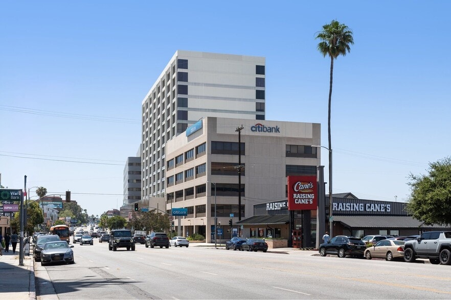 Primary Photo Of 16601 Ventura Blvd, Encino Office For Sale