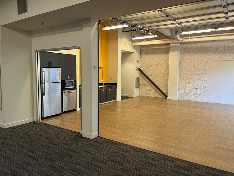 More Photos Of 334 NW 11th Ave, Portland Office For Lease
