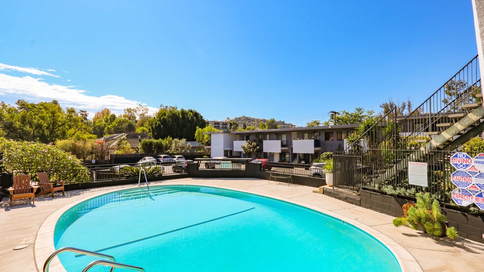 More Photos Of 200 S Avenue 59, Los Angeles Apartments For Sale