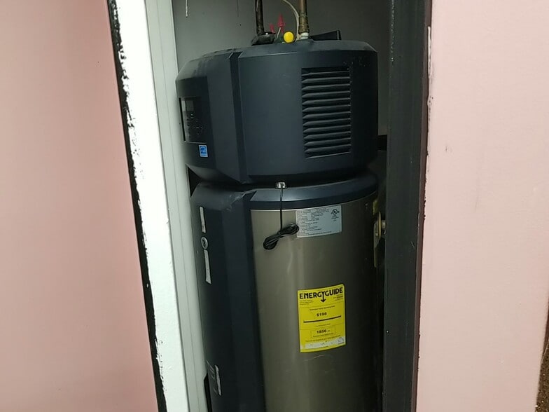 More Photos Of 4700 Stamp Rd, Marlow Heights General Retail For Lease