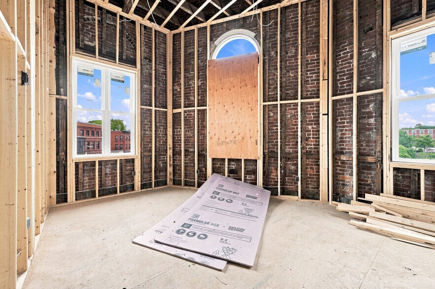 More Photos Of 4-12 Parker St, Gardner Apartments For Sale