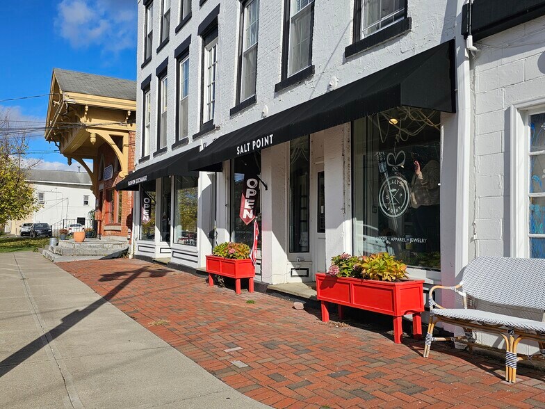 More Photos Of 100-104 Brooklea Dr, Fayetteville General Retail For Sale