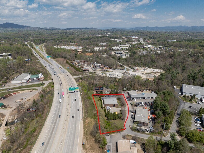 More Photos Of 786 Dogwood Rd, Asheville Office Residential For Sale