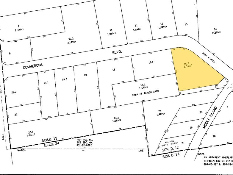 More Photos Of 32-40 Commercial Blvd, Medford Warehouse For Lease