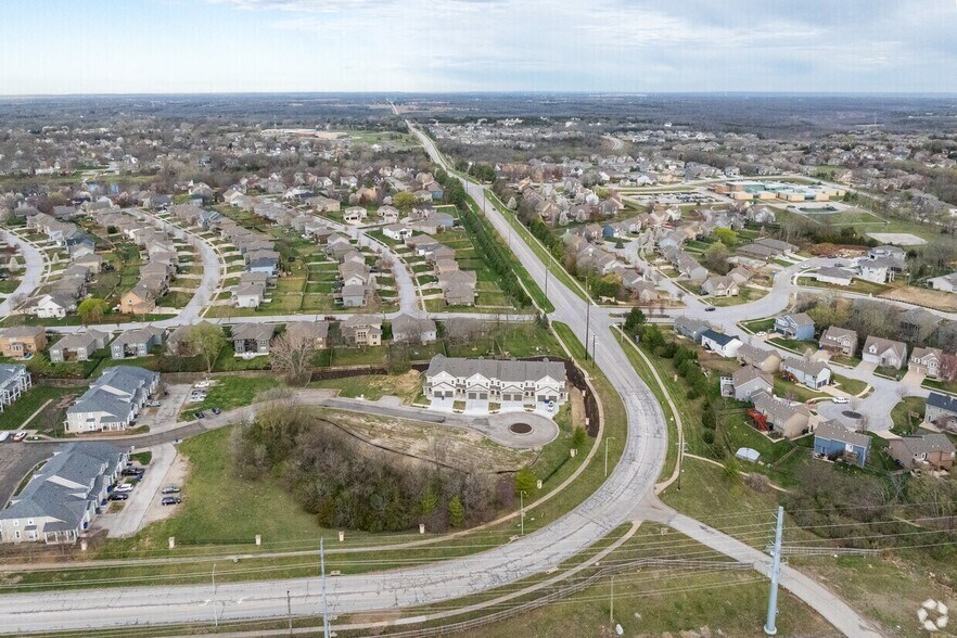 More Photos Of 1021-1094 N Findley St, Olathe Apartments For Sale
