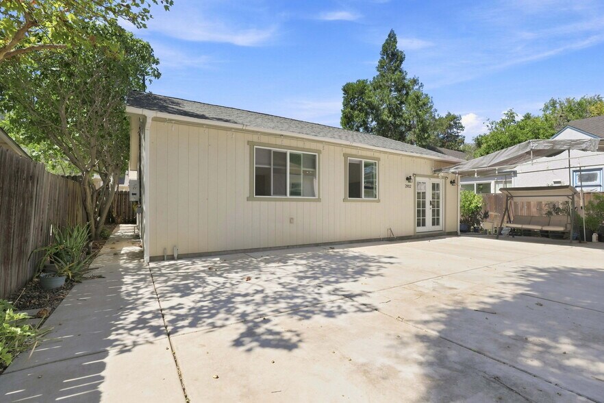 More Photos Of 2930 Clayton Rd, Concord Storefront Retail Residential For Sale