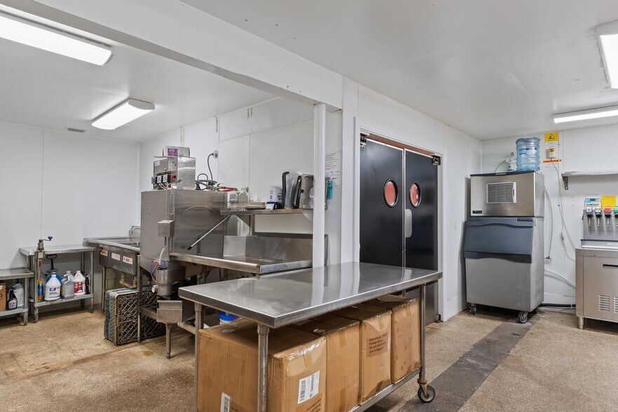 More Photos Of 508 Citrus Ave, Crystal River Restaurant For Sale