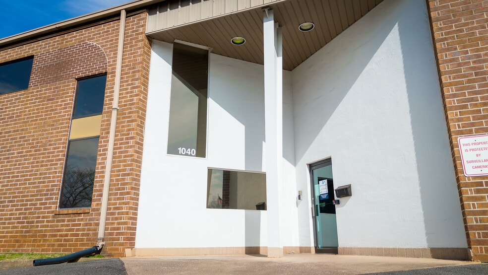 More Photos Of 1040 Cobb Industrial Dr, Marietta Manufacturing For Sale