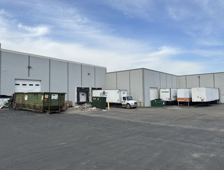 More Photos Of 12221 W Feerick St, Milwaukee Industrial For Lease