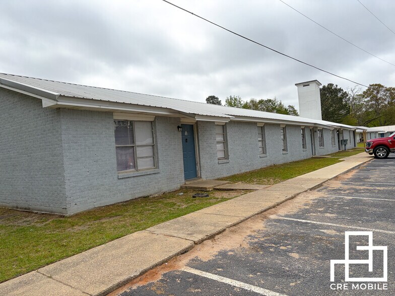 More Photos Of 156 Patterson St, Atmore Apartments For Sale