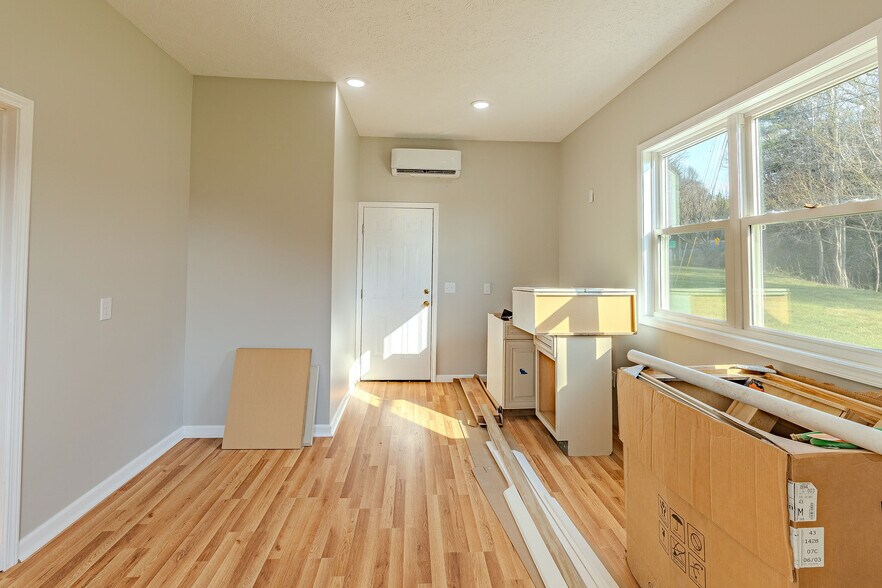 More Photos Of 12 Scenic Rd, Fries General Retail For Sale