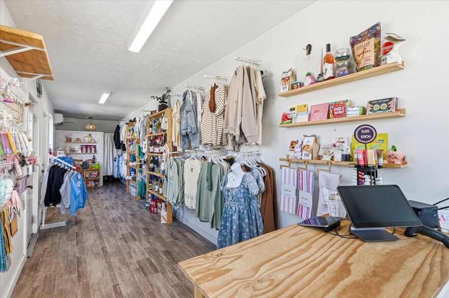 More Photos Of 131 3rd St, Underwood Specialty For Sale