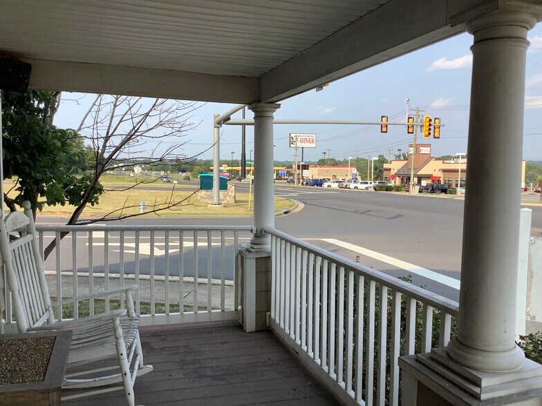 More Photos Of 33859 Old Valley Pike, Strasburg Office For Sale
