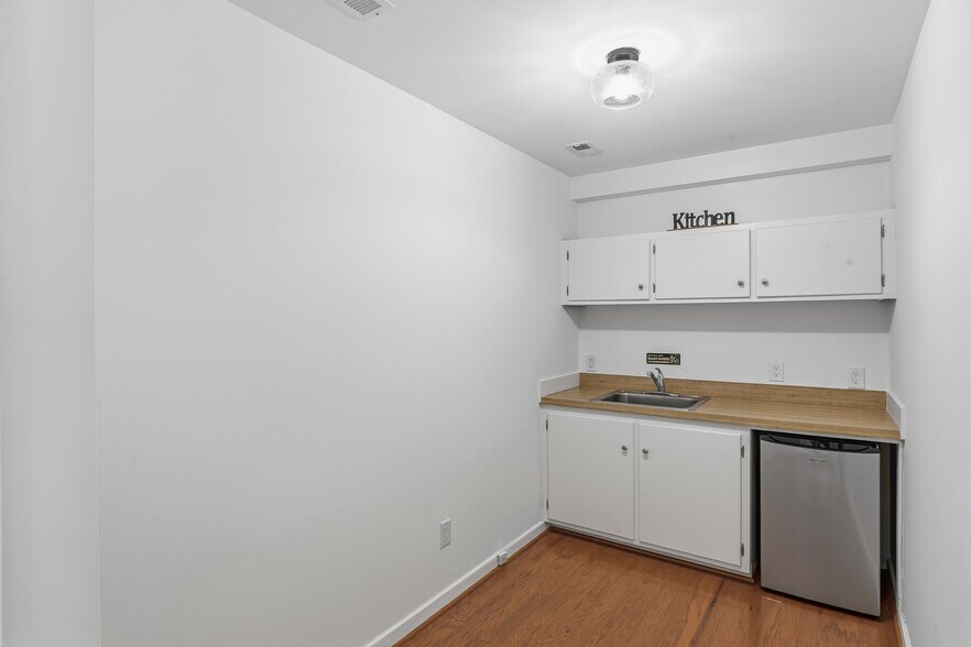 More Photos Of 801-809 Franklin St, Alexandria Loft Creative Space For Lease
