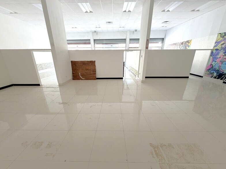 More Photos Of 518-536 E 11th St, Los Angeles Freestanding For Sale