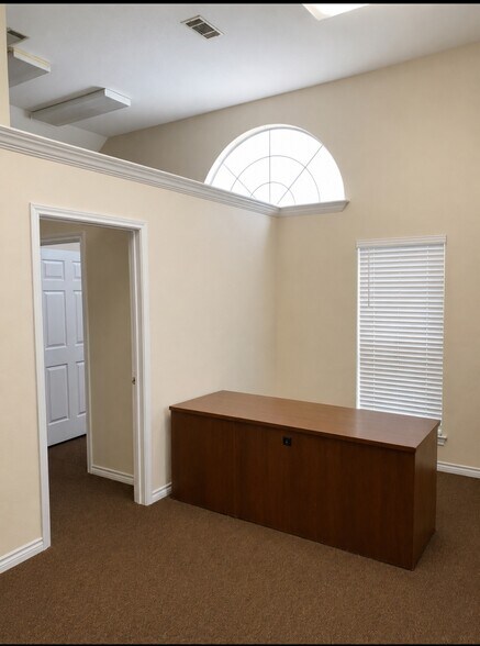 More Photos Of 192 W US Highway 380, Bridgeport Office For Sale