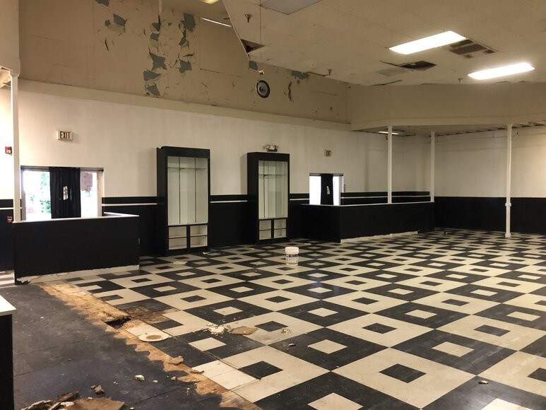 More Photos Of 920 W Washington St, Hagerstown Office For Sale