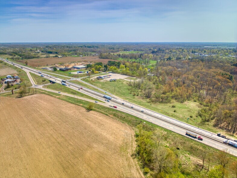 More Photos Of 2496 N Parma Rd, Parma Service Station For Sale