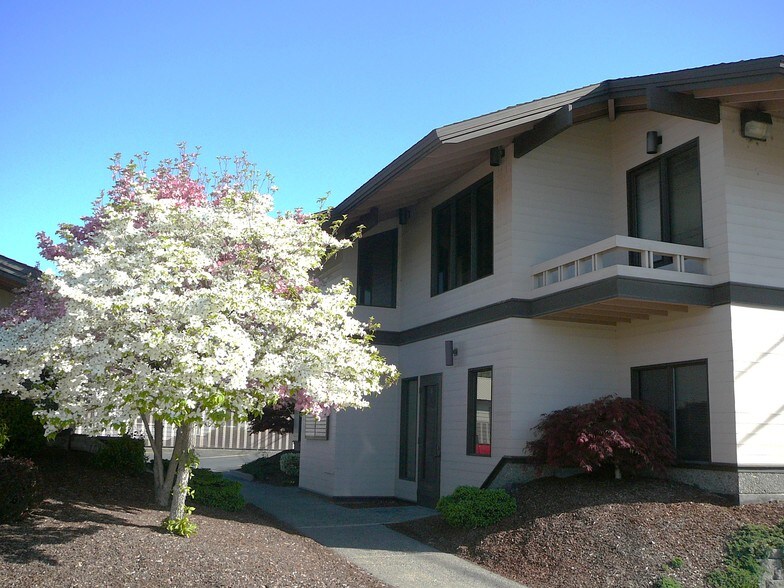 More Photos Of 701 N 1st St, Yakima Medical For Lease