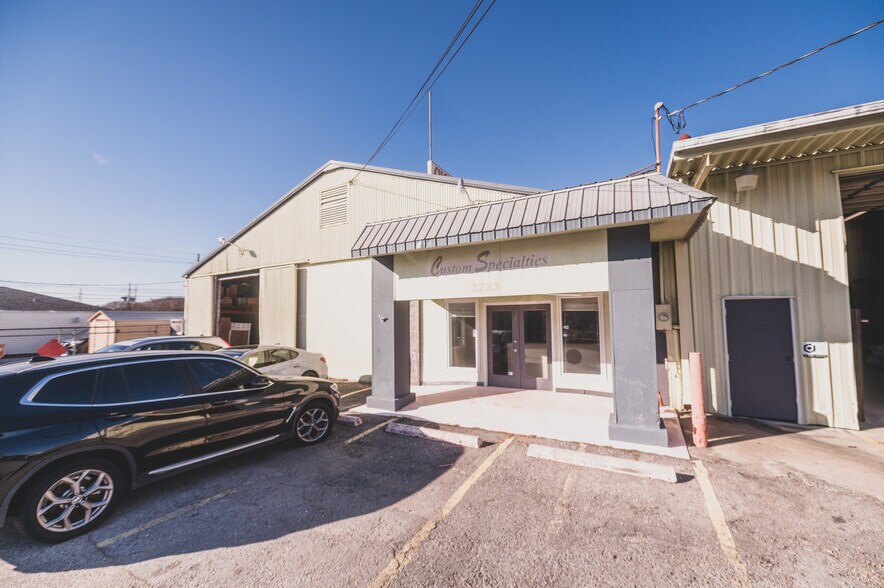 More Photos Of 3223 25th St, Metairie Loft Creative Space For Sale