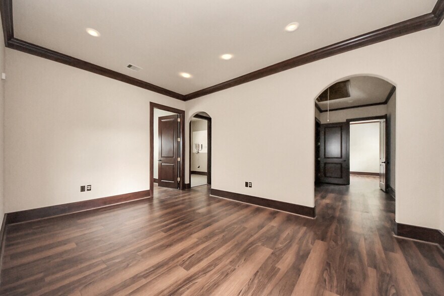 More Photos Of 12516 Cutten Rd, Houston Medical For Lease